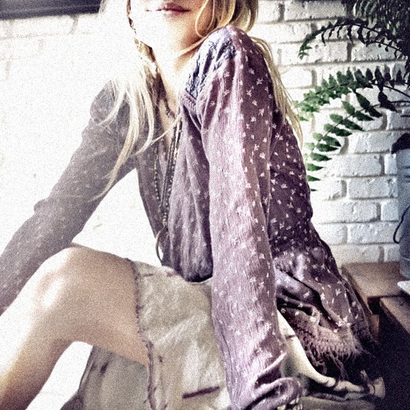 Miss Me Tops - Miss Me gauzy mushroom color bohemian top M